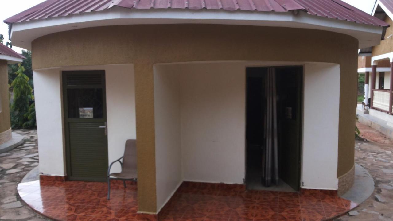 Kalalo Cottage Inn Pakwach Zewnętrze zdjęcie